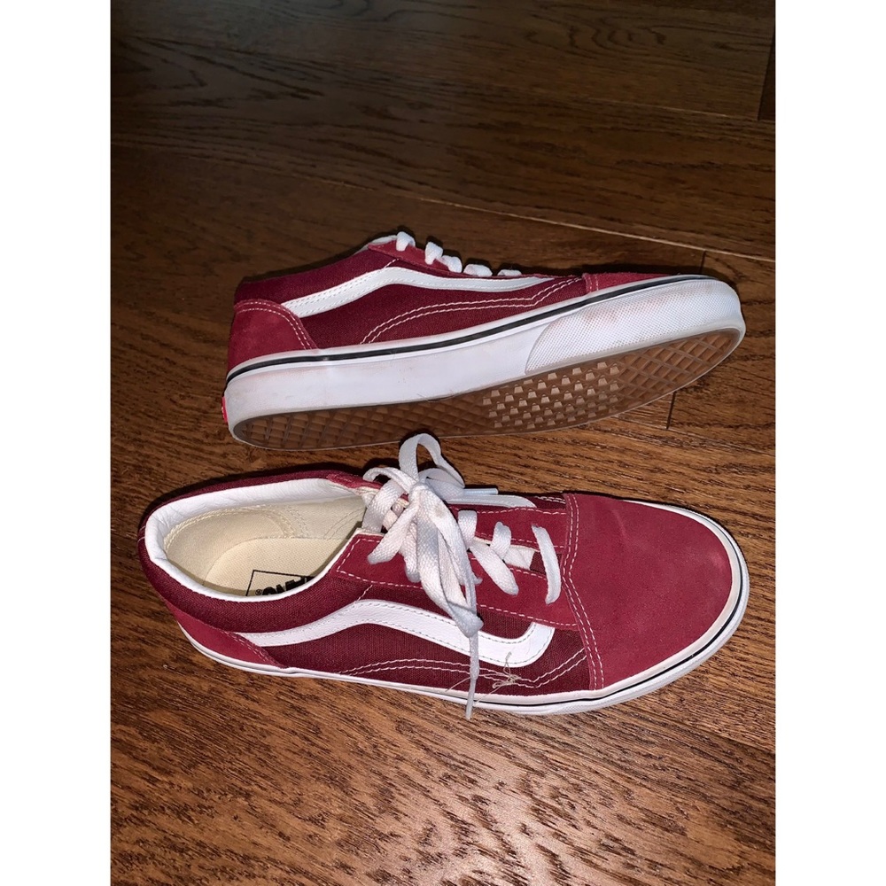 NEW Vans Juniors Old Skool Sneakers Red White Size Junior Size 6 Lace Up Shoes